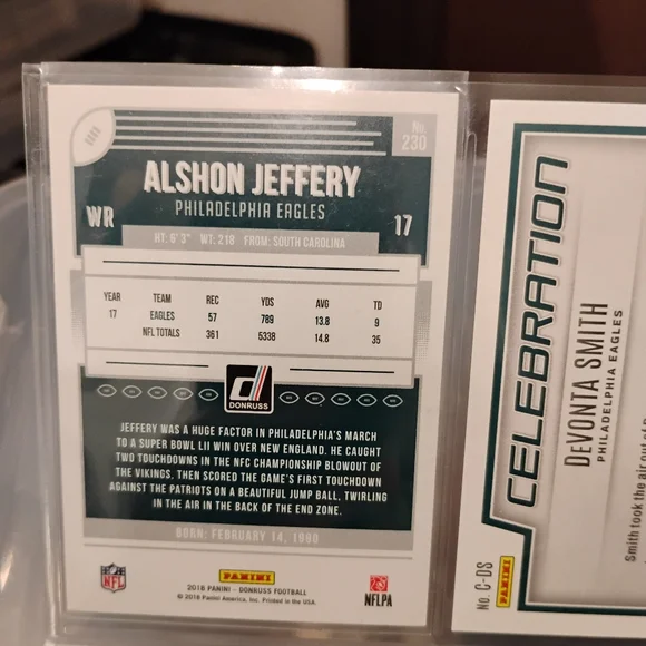 Philadelphia Eagles Assorted 9 Mint Cards - Picture 14 of 16